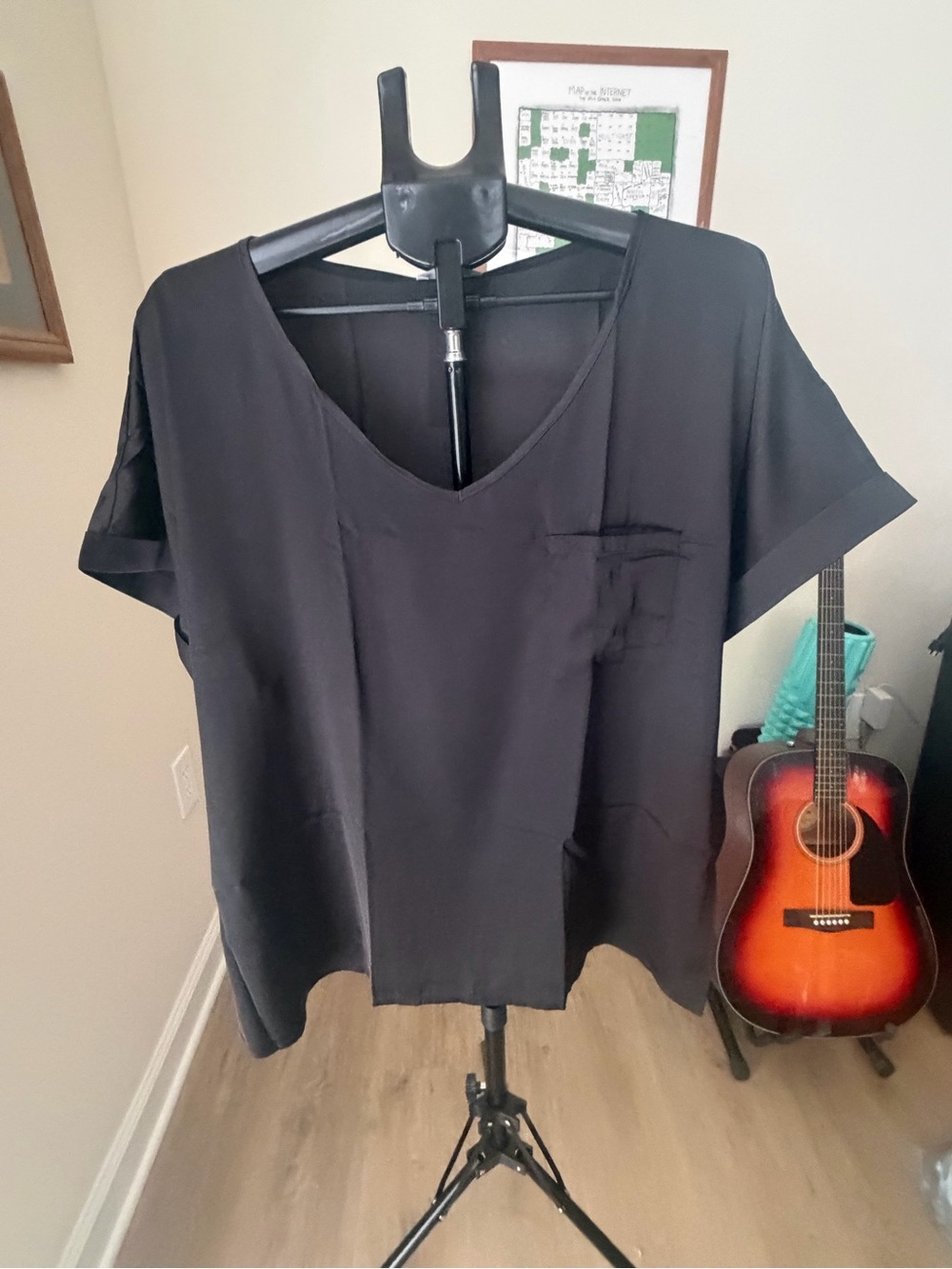 NWT Chigant Black V-Neck Short Sleeve Top w/ Pocket Sz XXL